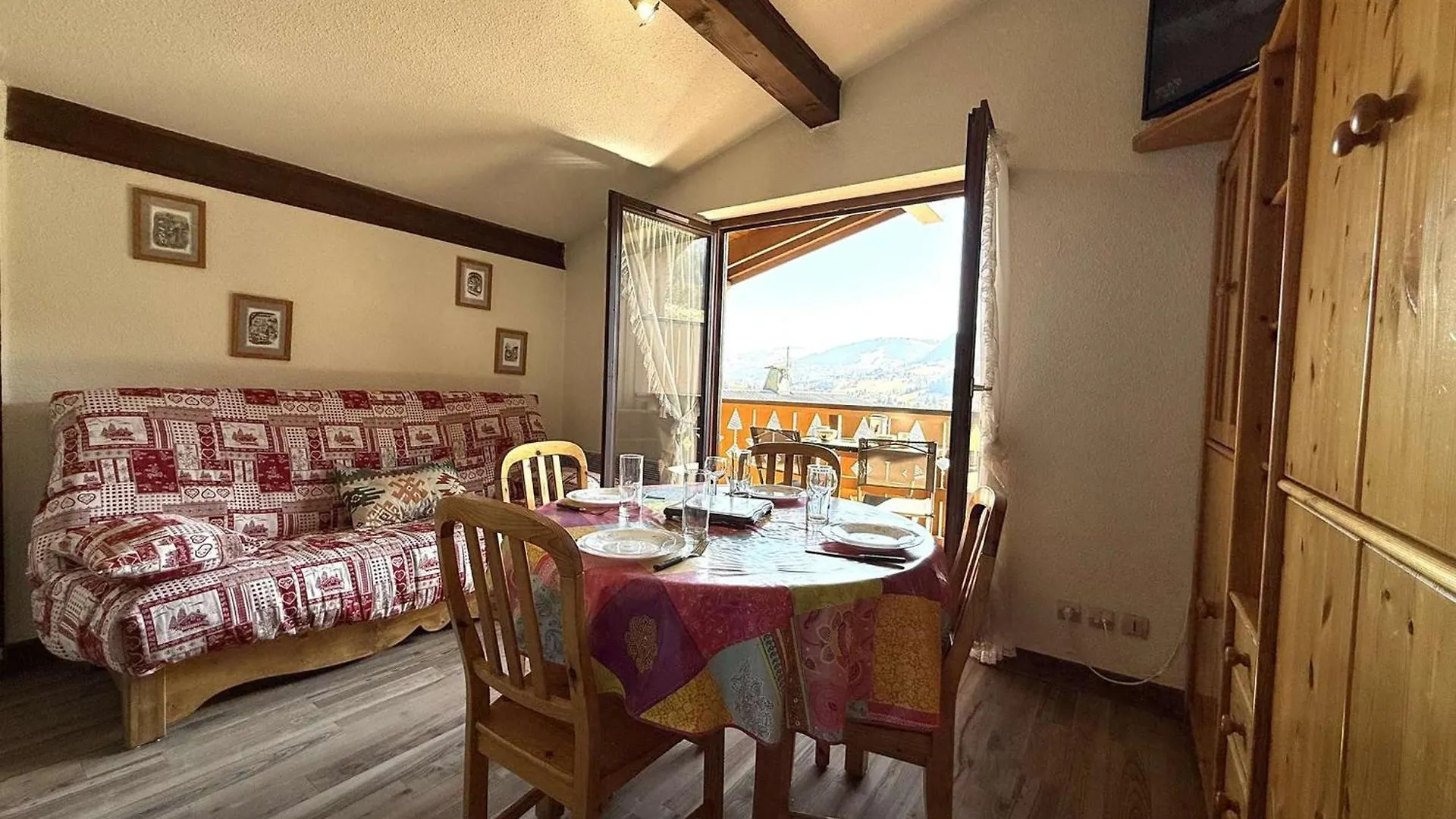 Appartement Skis Aux Pieds Avec Balcon, Parking Et Casier A Ski A Praz-Sur-Arly - Fr-1-603-54