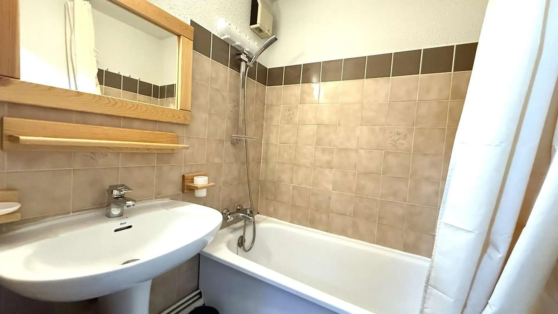 Apartment Appartement Skis Aux Pieds Avec Balcon, Parking Et Casier A Ski A Praz-Sur-Arly - Fr-1-603-54 France