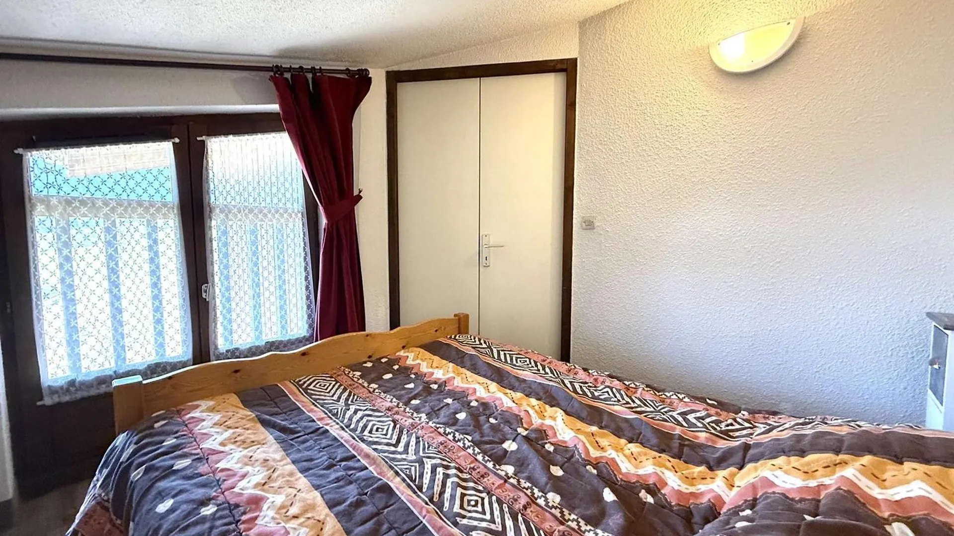 Appartement Skis Aux Pieds Avec Balcon, Parking Et Casier A Ski A Praz-Sur-Arly - Fr-1-603-54 Apartment